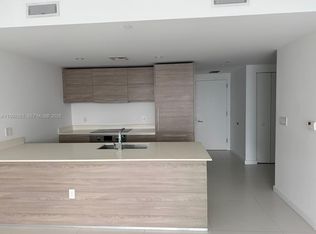 1300 S Miami Ave #3403, Miami, FL 33128