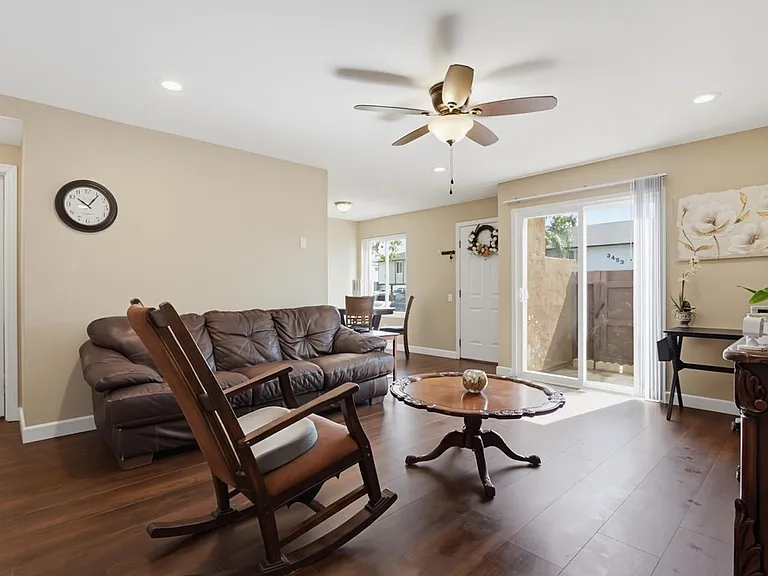 3454 Castle Glen Dr #102 — Photo 3