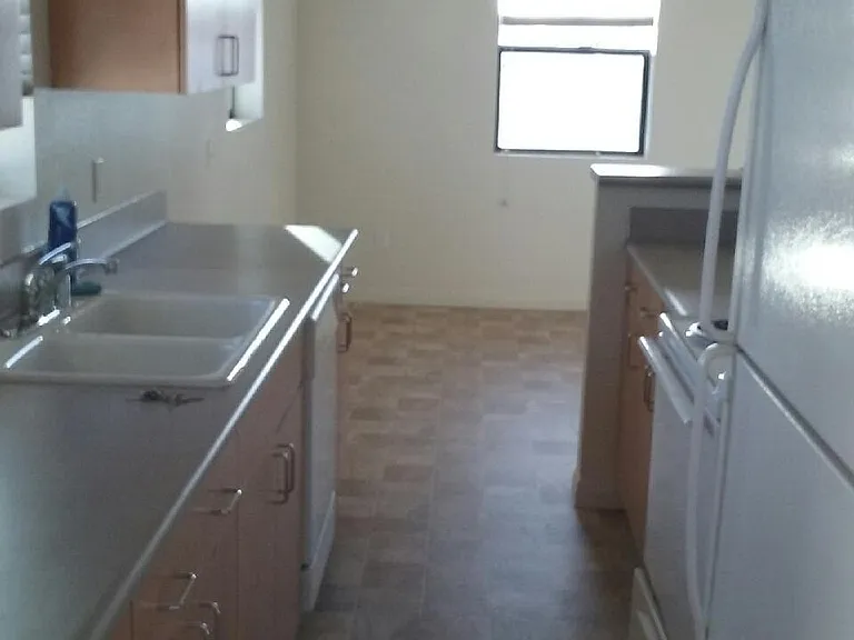 3305 E Palmdale Blvd — Photo 6