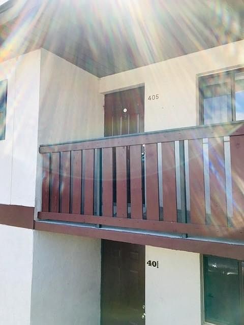2nd image of 405 Windsong Cir