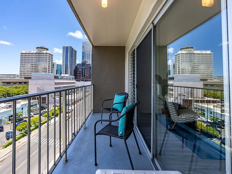 731 Amana St #703 — Photo 17