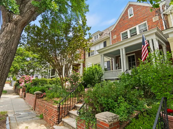 2301 38th St NW #1, Washington, DC 20007