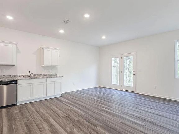 2647 Coventry St, Atlanta, GA 30331 | Zillow