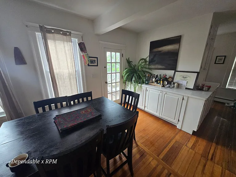 19-21 Granville Rd. — Photo 19