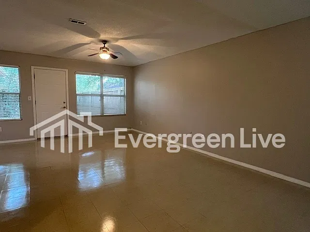 2 bed, 2.0 bath, 1135 sqft, $1,145 — Photo 3