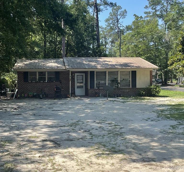 1st image of 813 Poplar St