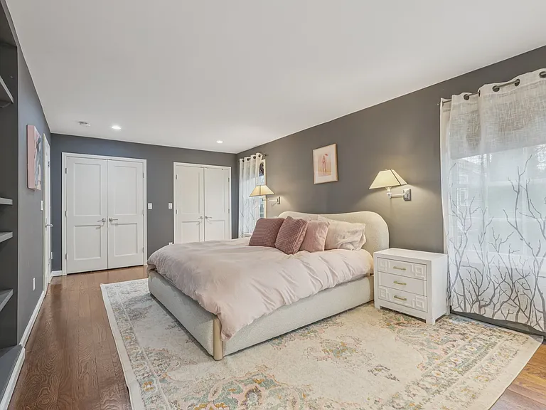 9 Oakwood Ave — Photo 27