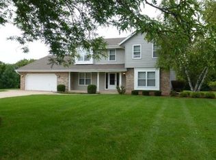 N23W27104 Shelley Lynn Dr, Brookfield, WI 53072