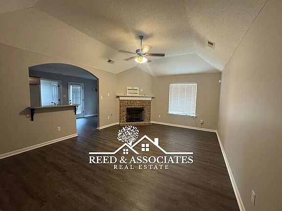 3rd image of 9349 Acadia Pl
