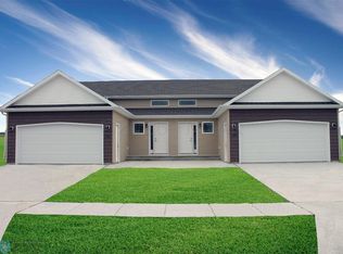 936 Eaglewood Ave, West Fargo, ND 58078