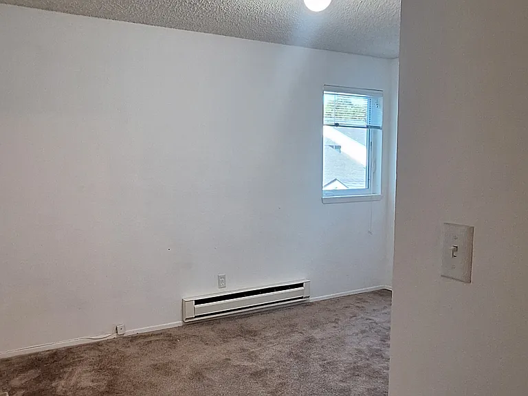 S 174th Pl — Photo 10
