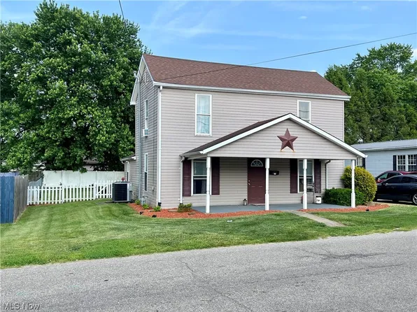 714 Tuttle St, Belpre, OH 45714