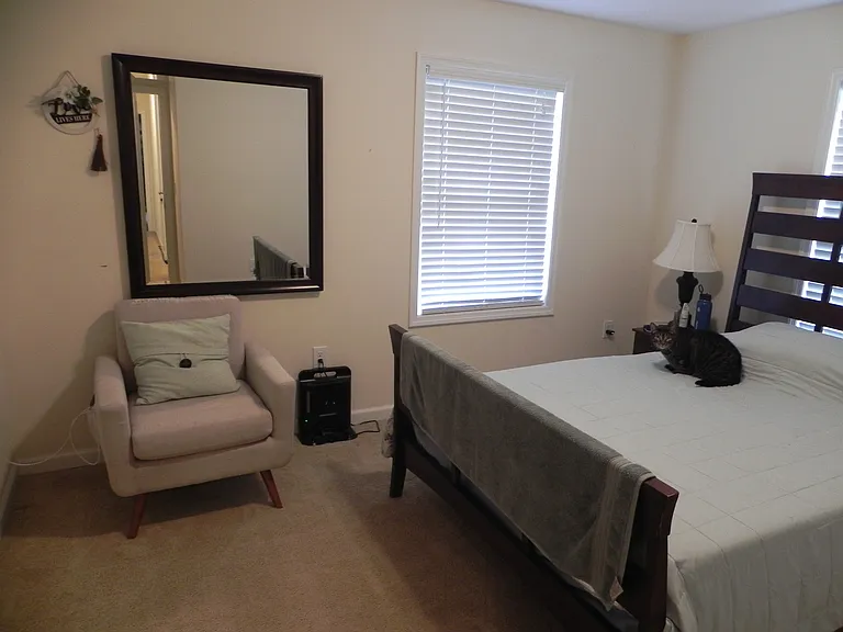 10 Adamson Ave #B — Photo 14