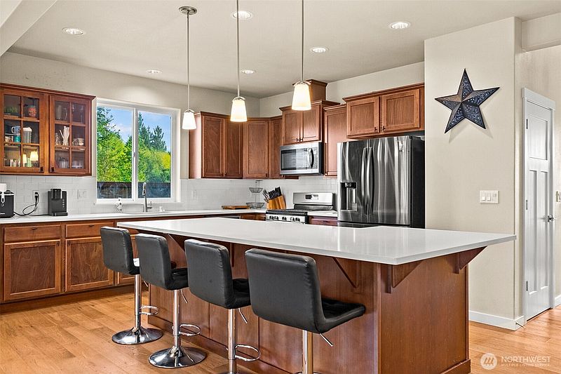2nd image of 6221 Lanai Street SW
