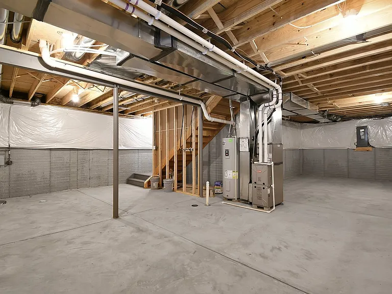 3870 Eagles Landing Dr — Photo 32