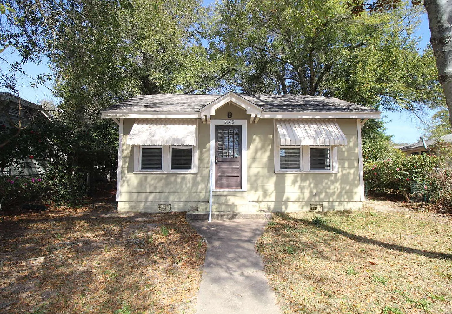 2 bed, 1.0 bath, 700 sqft, $1,495 — Photo 1