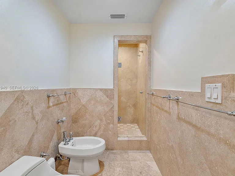 1037 Alfonso Ave — Photo 25