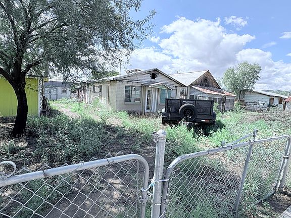 3rd image of 301 W 4TH Street