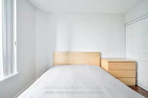 35 Empress Ave Photo 1