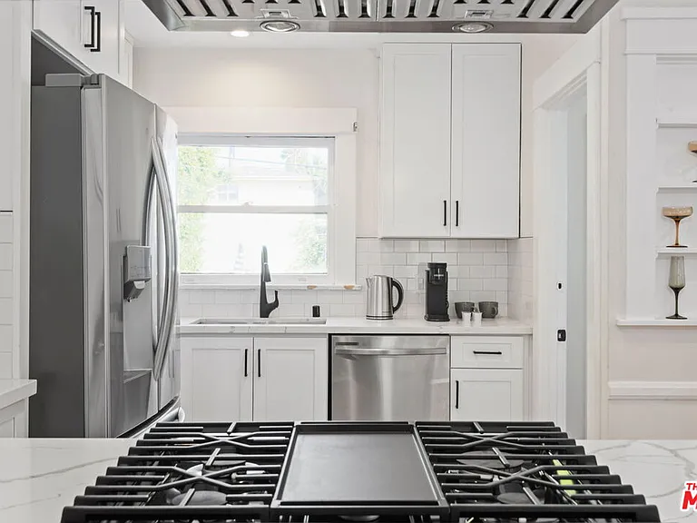 1224 N Ogden Dr — Photo 19