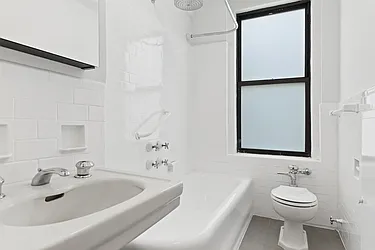 Rented by Akelius Real Estate Management