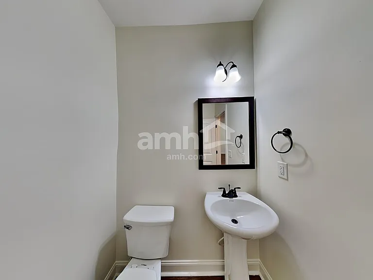 5015 Rialto Way — Photo 8