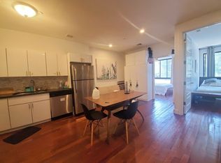 511 Maple St #2R, Brooklyn, NY 11225