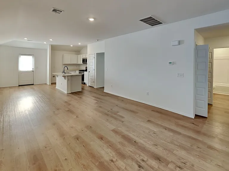 3509 Maggie Rd — Photo 4