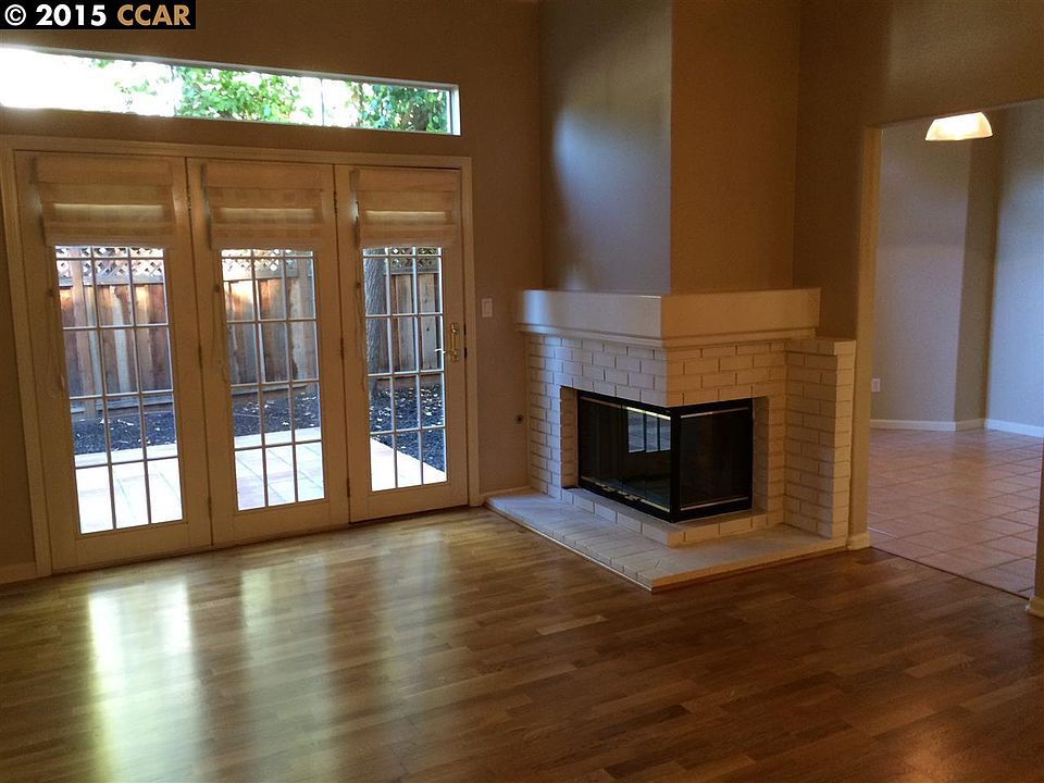 1st image of 40 Copperfield Ln
