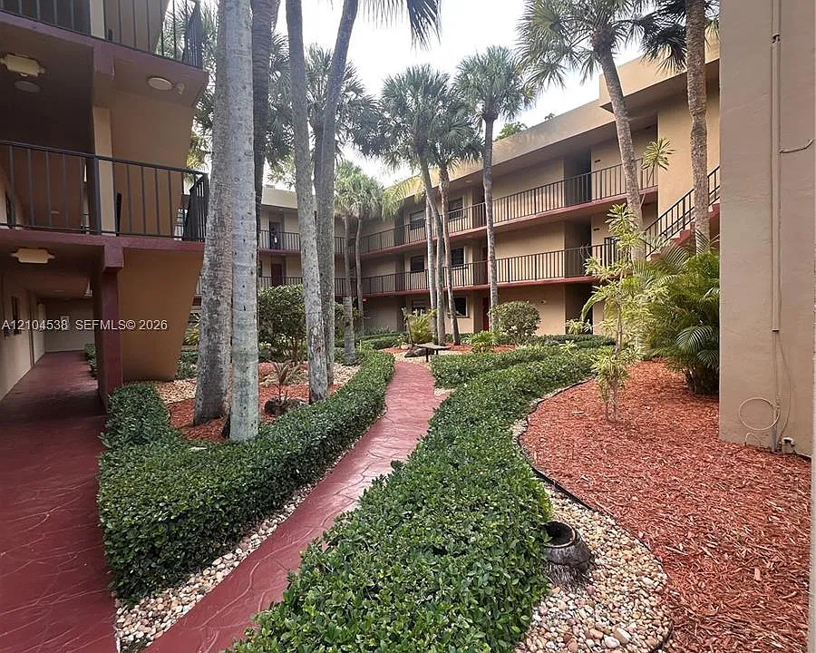 10845 SW 112th Ave #211