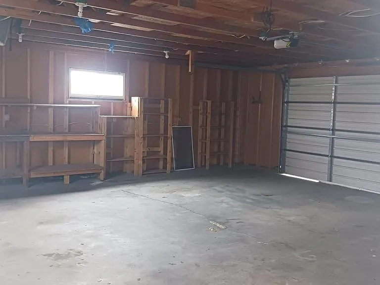 3895 Kim Dr — Photo 16