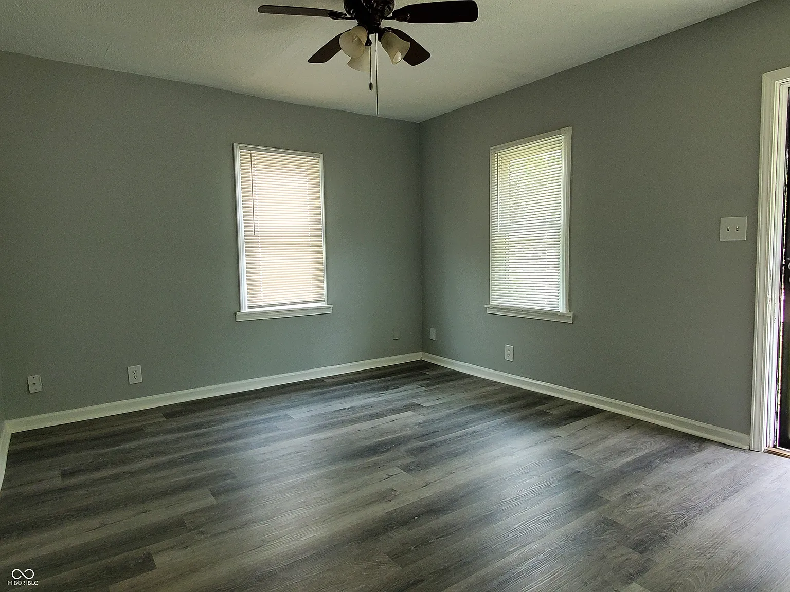 2 bed, 1.0 bath, 625 sqft, $1,300 — Photo 3