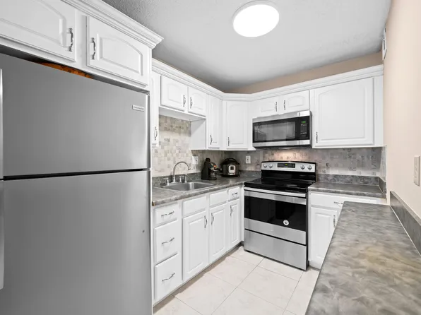 5180 E Sabal Palm Boulevard #239, Tamarac, FL 33319