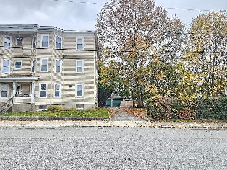 93 Arthur St #2W — Photo 7