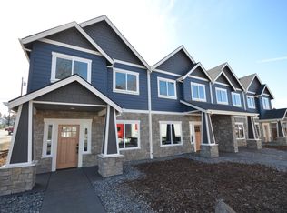 806 W 10th St, The Dalles, OR