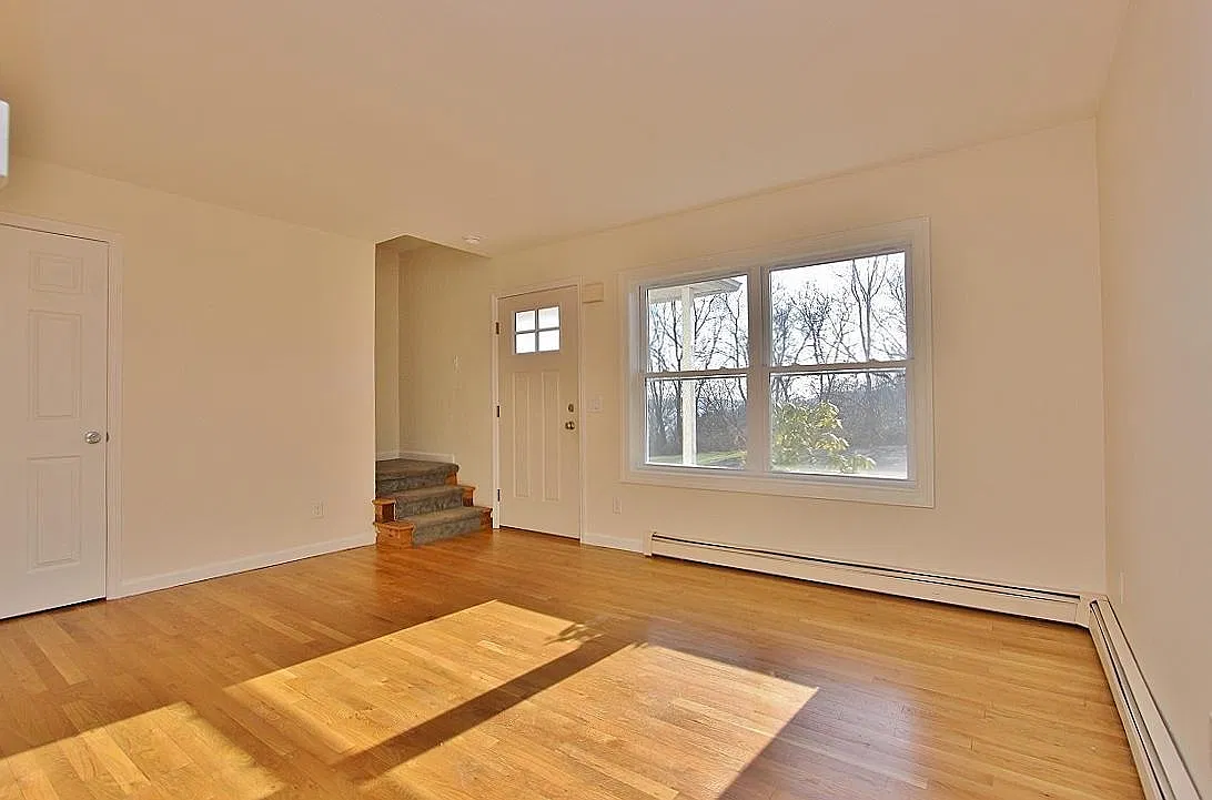 2 bed, 1000 sqft, $2,000 — Photo 4