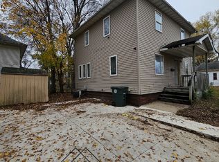 218 Glenwood St, Waterloo, IA 50703