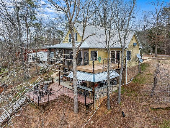 3rd image of 212 County Road 133