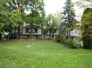 671 Fir Dr, Walnutport, PA 18088