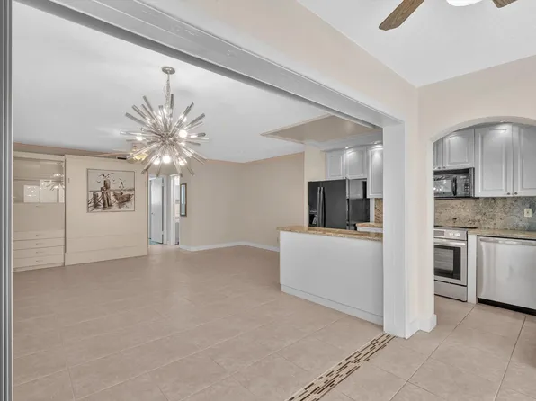 2000 Diana Dr, Hallandale, FL 33009