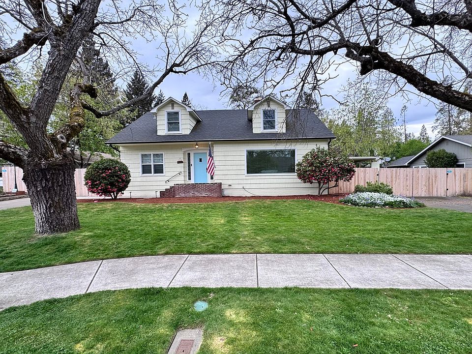 1st image of 736 NW 3rd St