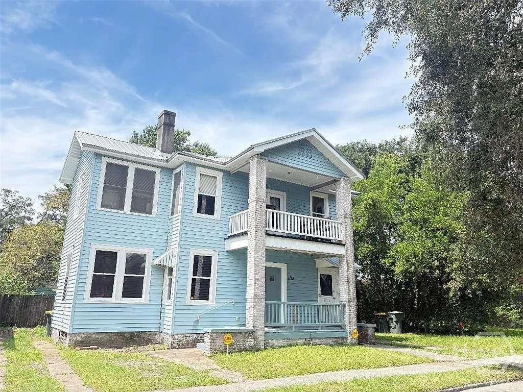2 bed, 1.0 bath, 2756 sqft, $1,500 — Photo 2