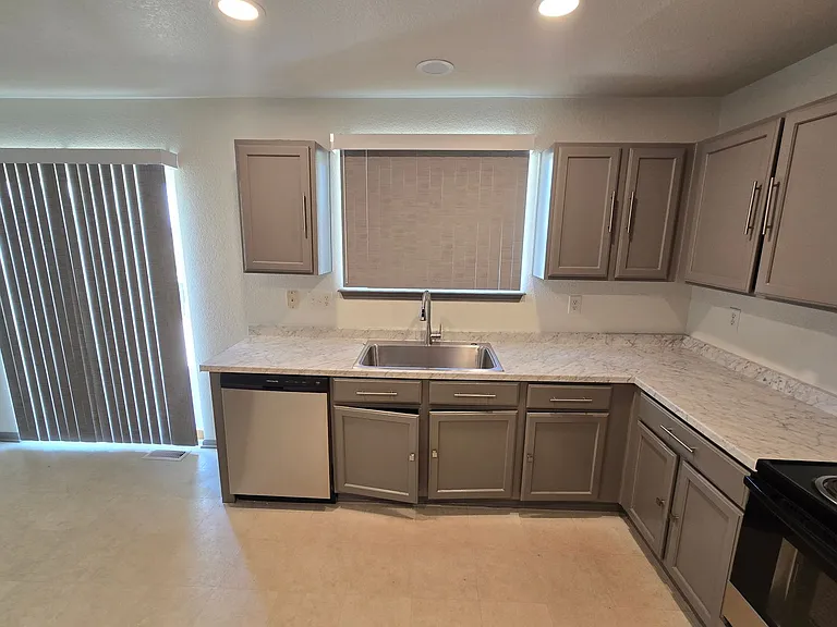 1653 Wagonwheel Dr — Photo 23