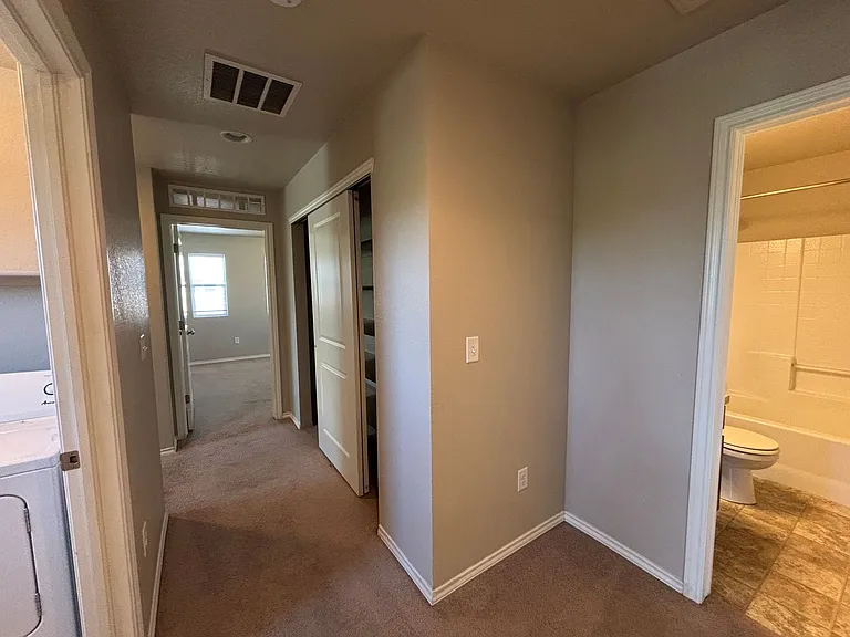 1902 Winamac Dr — Photo 22