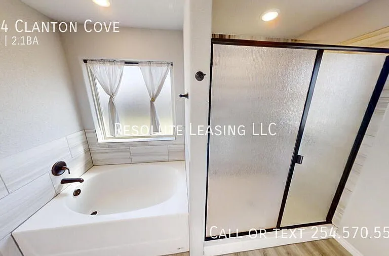 904 Clanton Cv — Photo 15