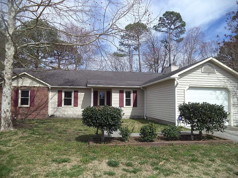 2208 Timberbrook Ln — Photo 5