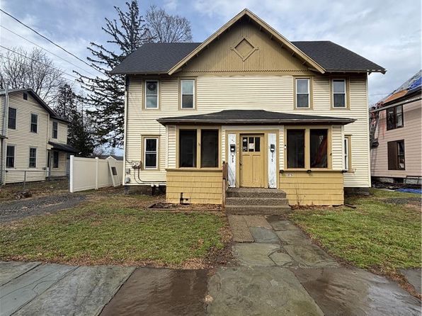 373-375 Diven Ave #373