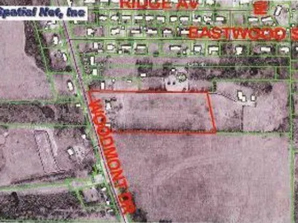 1539 Woodmont Dr, Tuscumbia, AL 35674