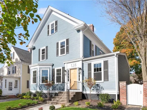 128 Irving Ave, Providence, RI 02906
