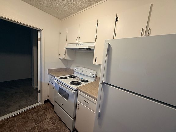 4th image of 447 S E St APT 4